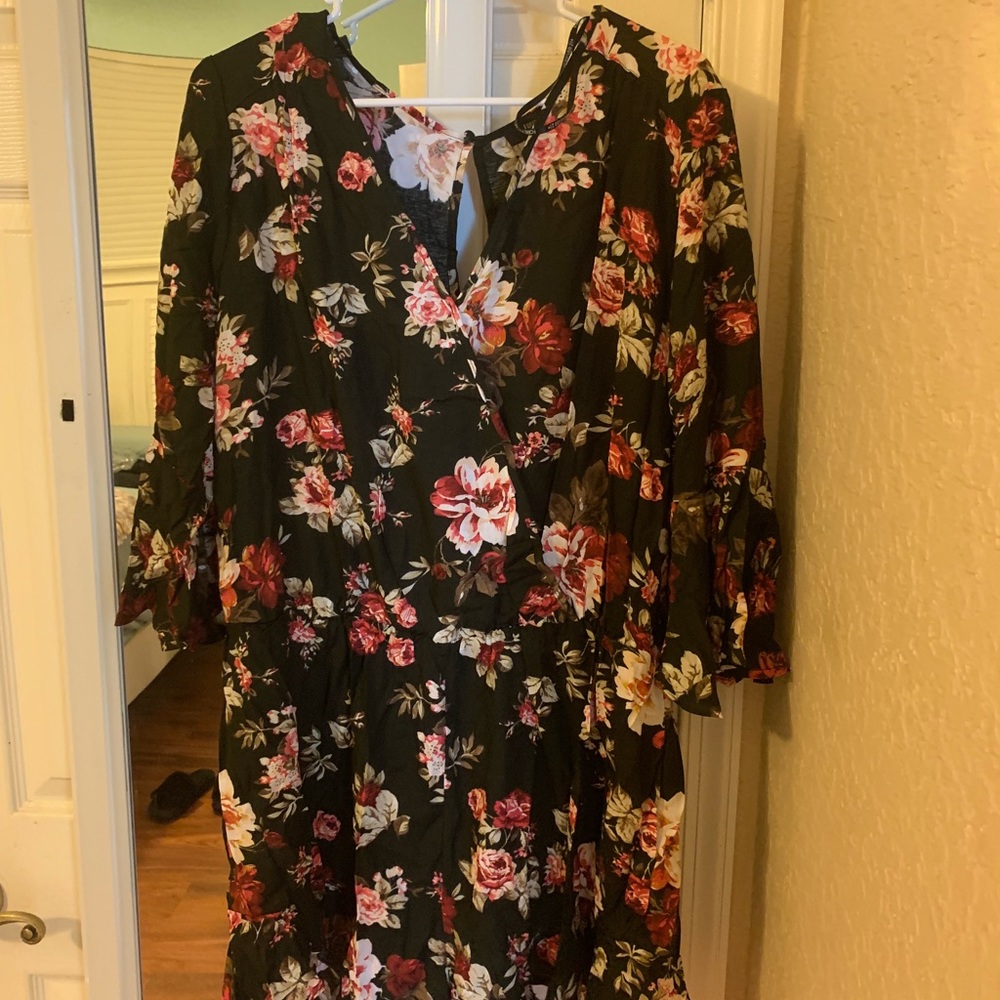 Romper - Picture 2 of 3